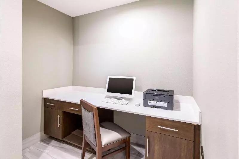 Hotelli Quality Inn & Suites Carlsbad Caverns Area