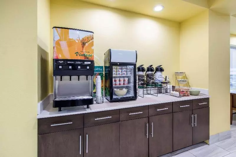 Hotelli Quality Inn & Suites Carlsbad Caverns Area