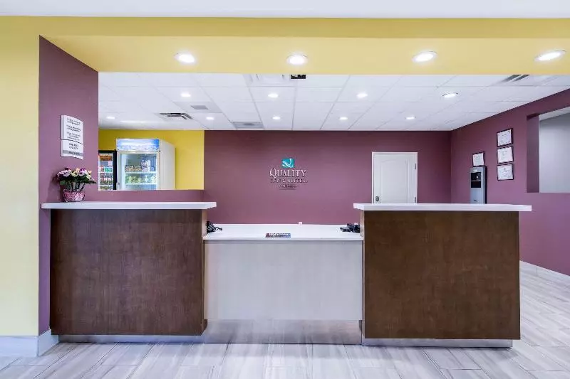 Hotelli Quality Inn & Suites Carlsbad Caverns Area