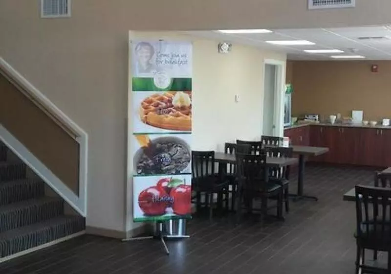 ホテル Quality Inn & Suites Heritage Park