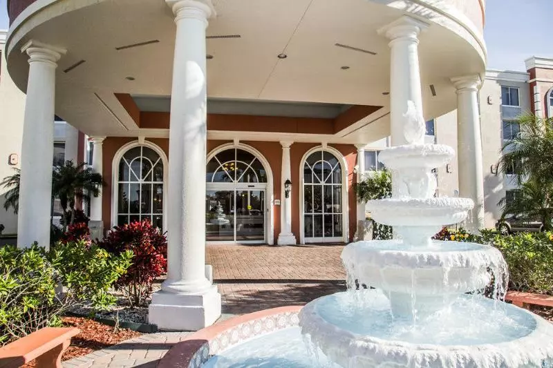 ホテル Quality Inn & Suites Heritage Park