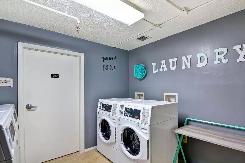 ホテル Quality Inn & Suites Heritage Park