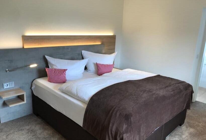 ホテル & Restaurant Zum Karpfen