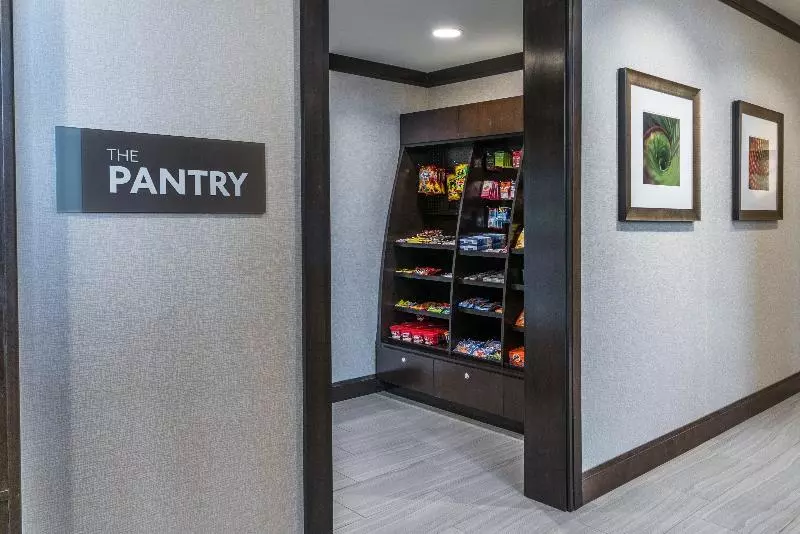 ホテル Staybridge Suites Anchorage, An Ihg