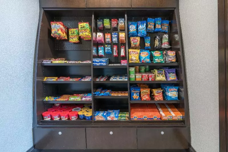 ホテル Staybridge Suites Anchorage, An Ihg