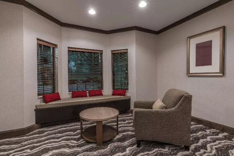 ホテル Staybridge Suites Anchorage, An Ihg