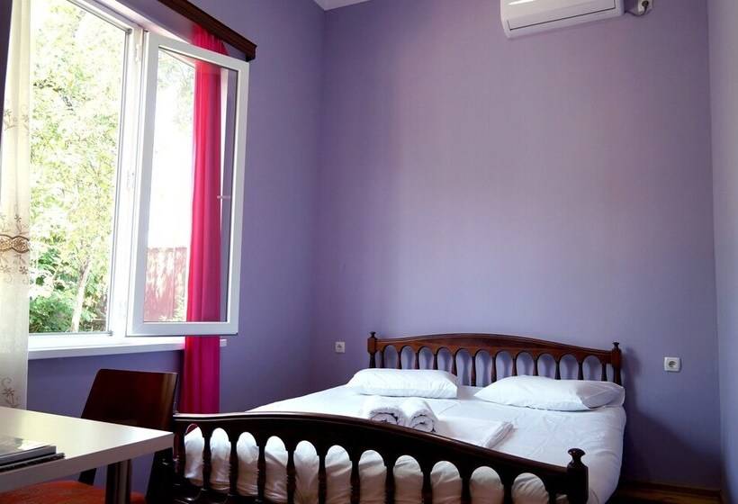 هاستل Mimino Guest House