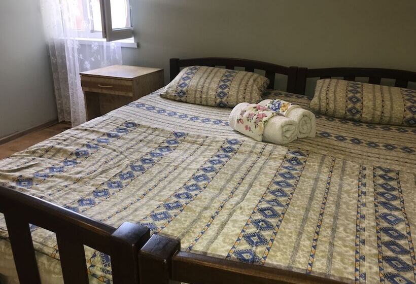 هاستل Mimino Guest House