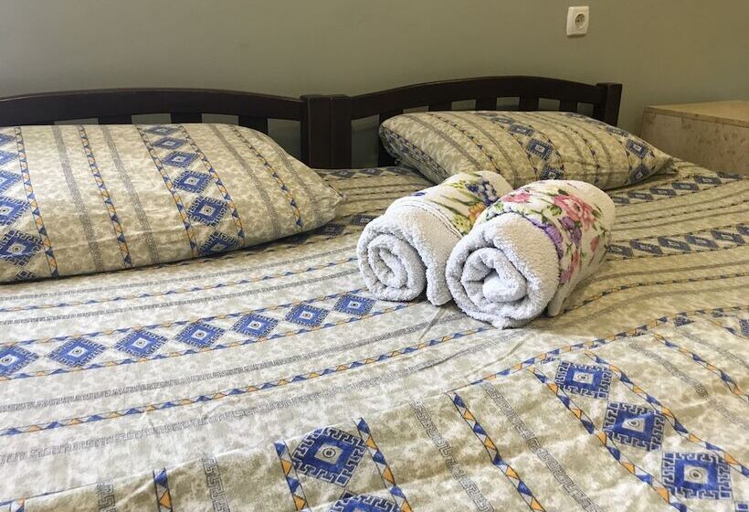 هاستل Mimino Guest House