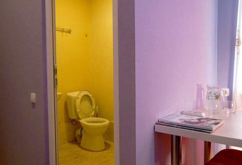 هاستل Mimino Guest House