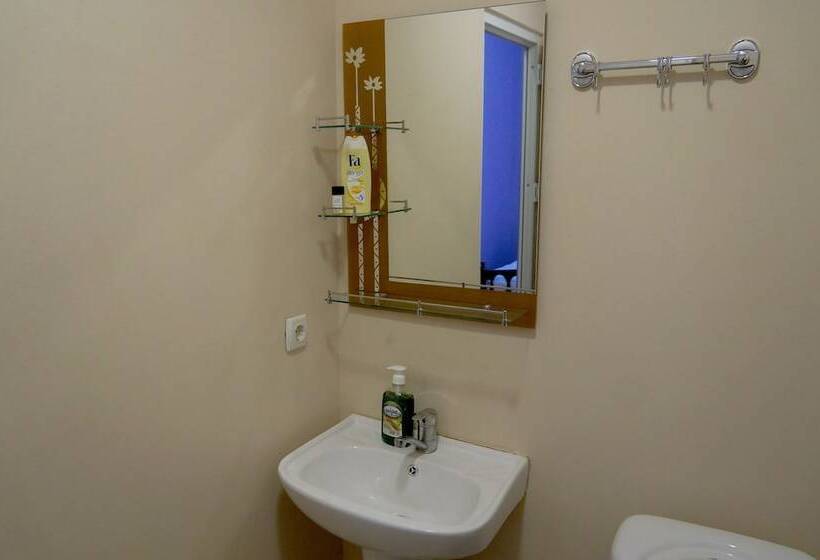 هاستل Mimino Guest House