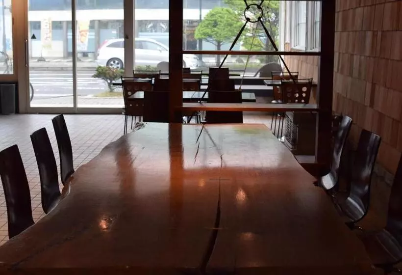 Retkeilymaja Noboribetsu Guest House Aka & Ao