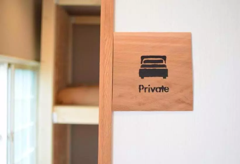 Retkeilymaja Noboribetsu Guest House Aka & Ao