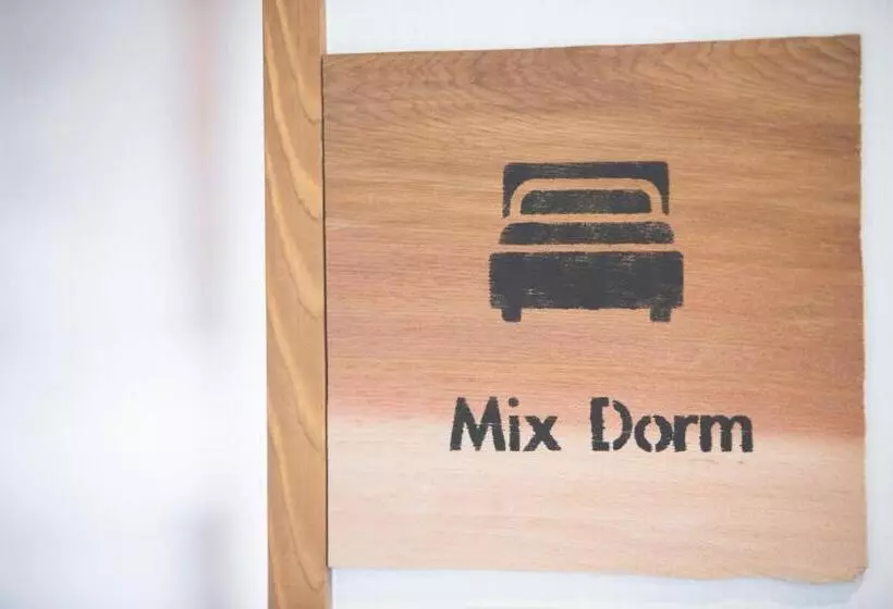 Retkeilymaja Noboribetsu Guest House Aka & Ao