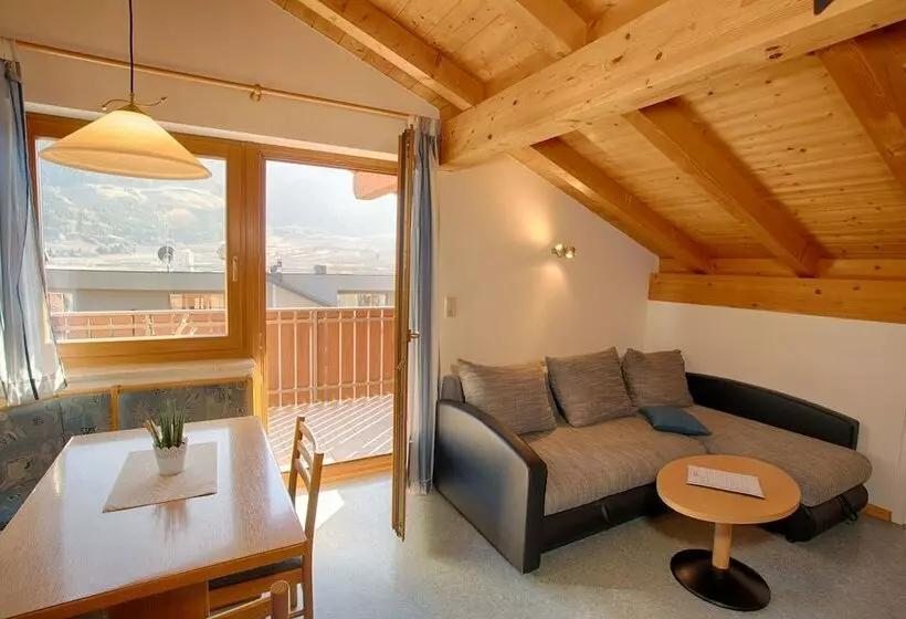 Aamiaismajoitus (B&B) Garni Schmiedhof