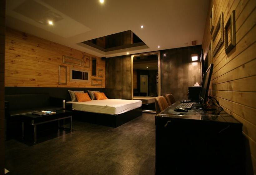 مُتل Design T Ulsan