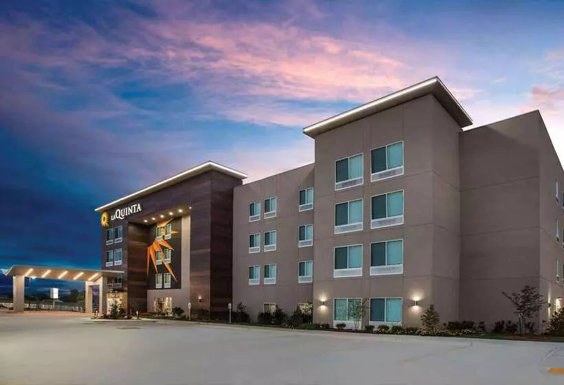 Hotelli La Quinta By Wyndham Owasso