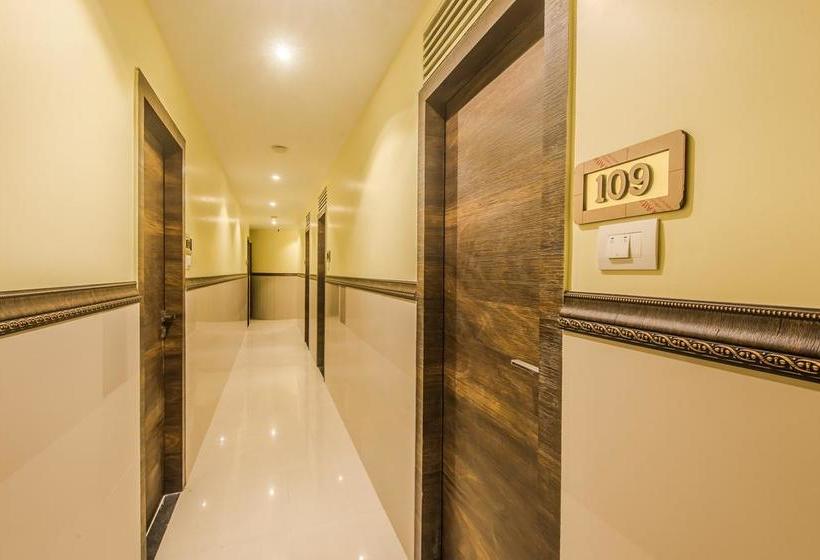 Hôtel Fab Adlon International