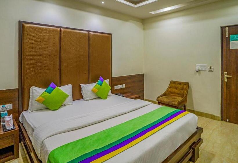 בית מלון כפרי Treebo Bliss