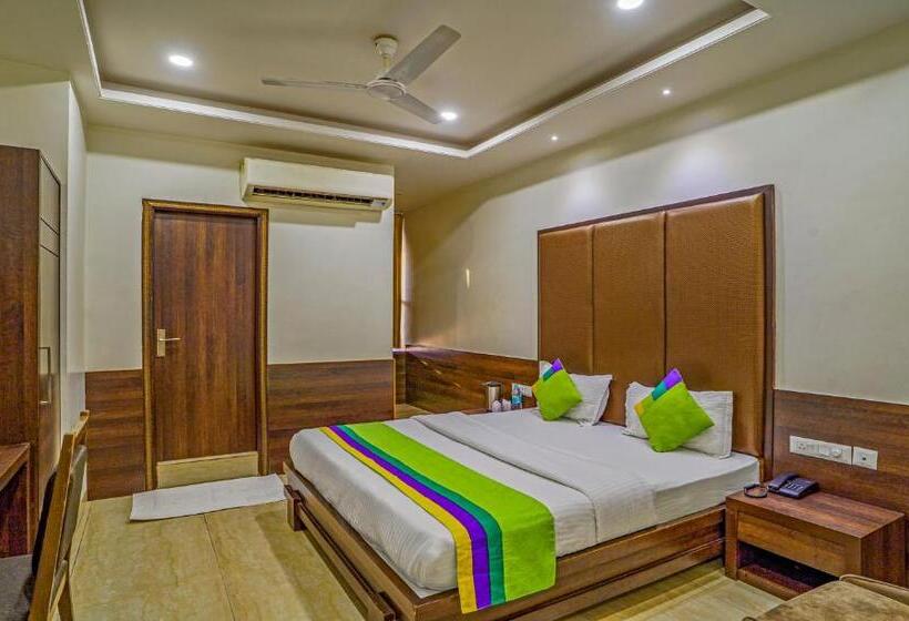 בית מלון כפרי Treebo Bliss