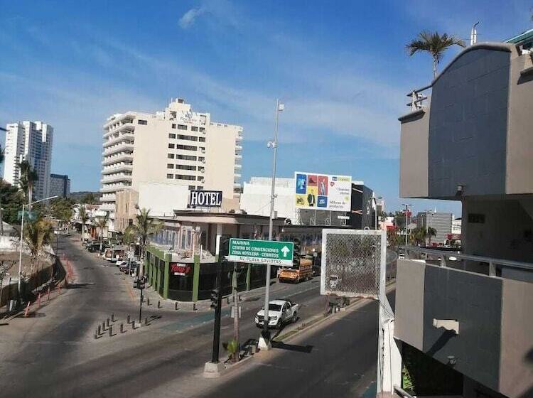 ホテル Venados Inn