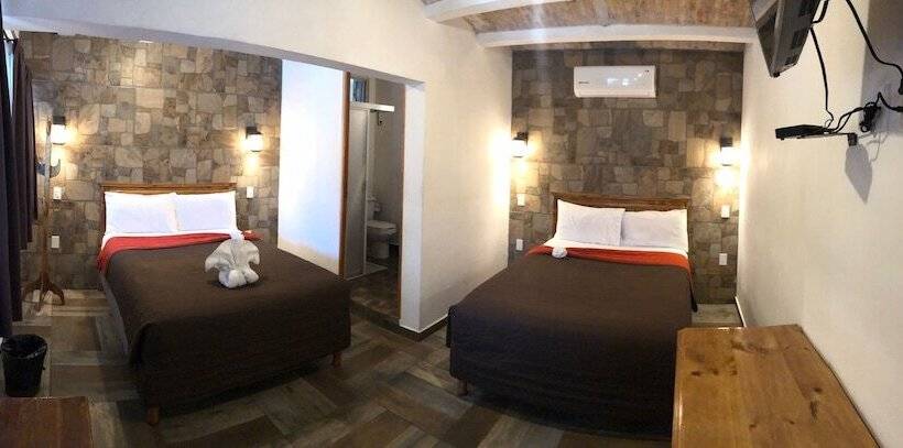 ホテル Venados Inn