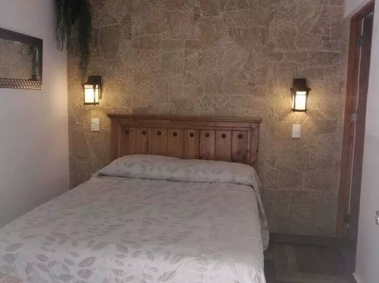 ホテル Venados Inn
