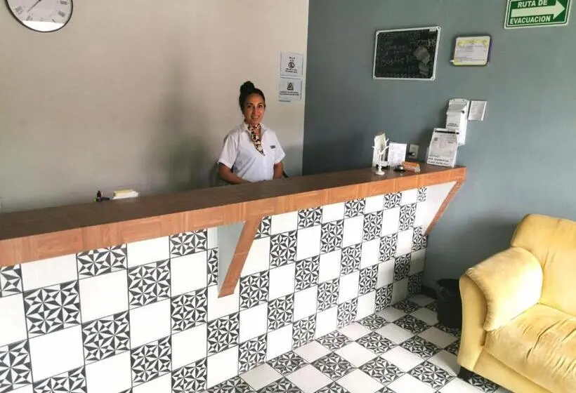 هتل Venados Inn