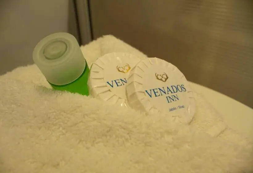 هتل Venados Inn