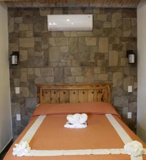 هتل Venados Inn
