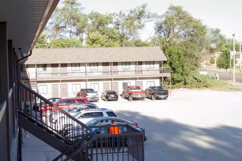 Motelli Cottonwood Inn & Suites