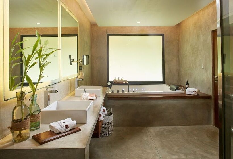 リゾートホテル Margosa Bay