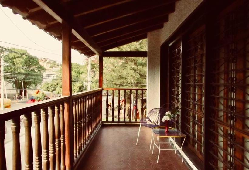 The Chill In Mansion Hostel Santa Marta