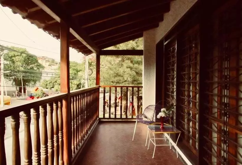 The Chill In Mansion Hostel Santa Marta