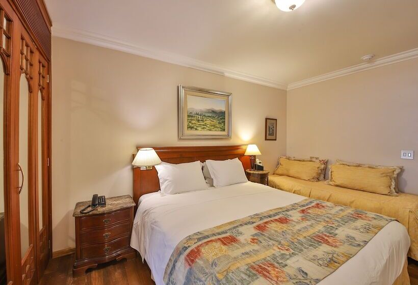 Отель Le Suisse Elegance