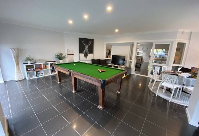 مبيت وإفطار Elk Estate