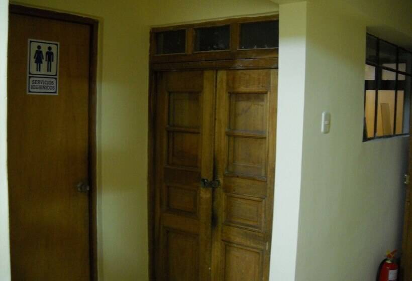 مبيت وإفطار Huaraz City Centre Hostel