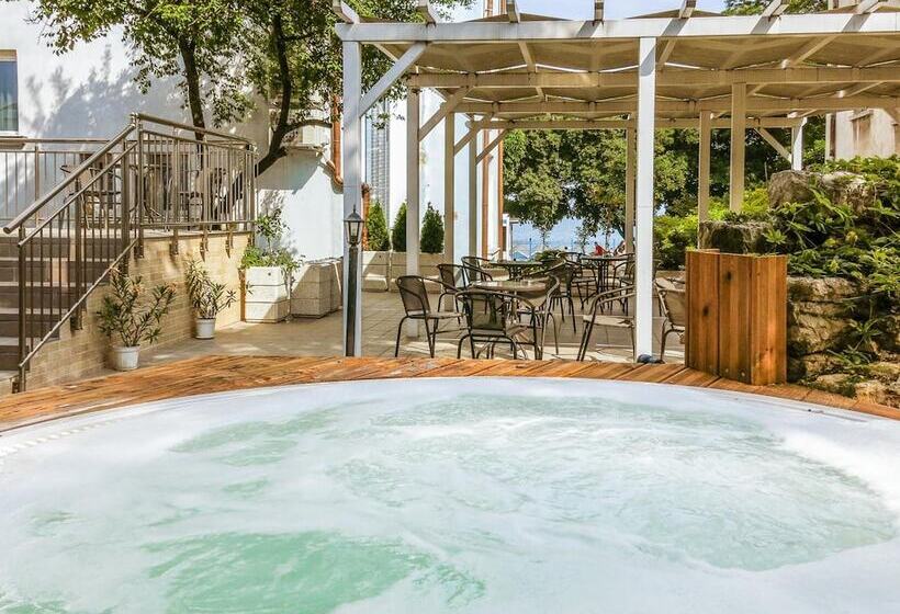 Family Hotel Belle Epoque Beach