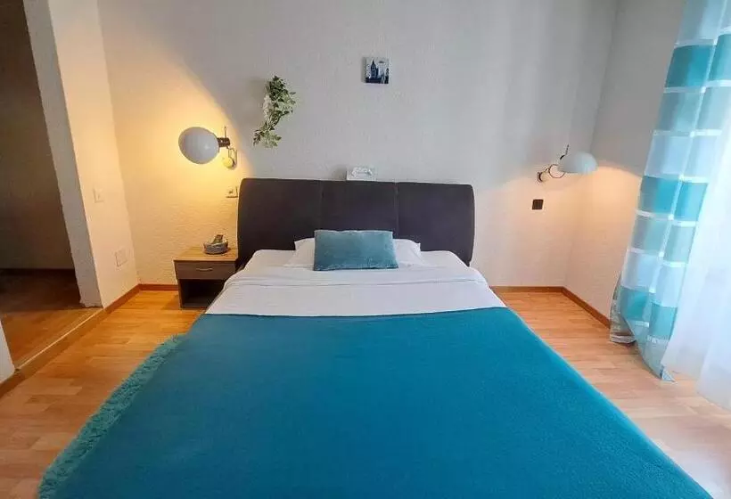 ホテル Hôtel La Fontaine