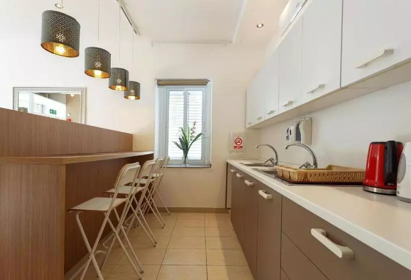 هتل Ta Gianni Guest House