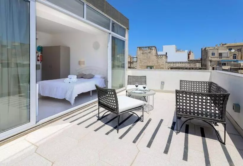 هتل Ta Gianni Guest House