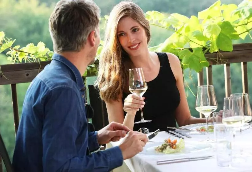 Hotelli Weingut Dreisiebner Stammhaus