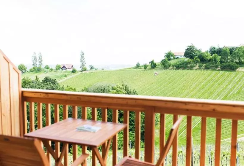 Hotelli Weingut Dreisiebner Stammhaus