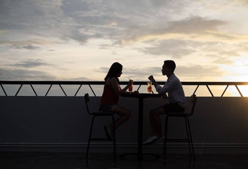 La Lucia Boutique Hotel By Prasanthi