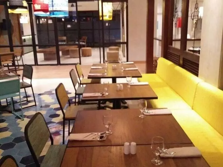 La Lucia Boutique Hotel By Prasanthi