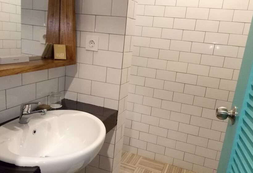 La Lucia Boutique Hotel By Prasanthi