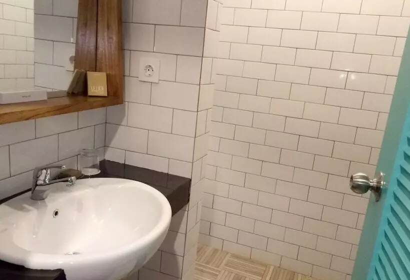 La Lucia Boutique Hotel By Prasanthi