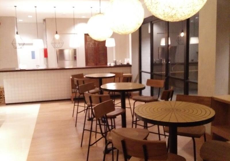 La Lucia Boutique Hotel By Prasanthi