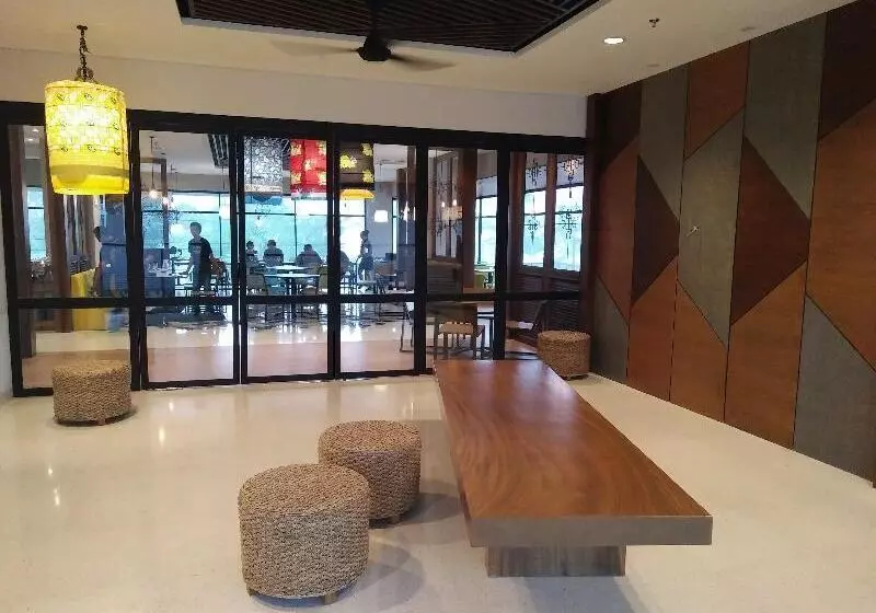 La Lucia Boutique Hotel By Prasanthi