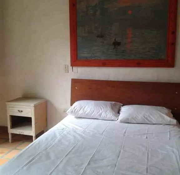 Selvablanca Hostel